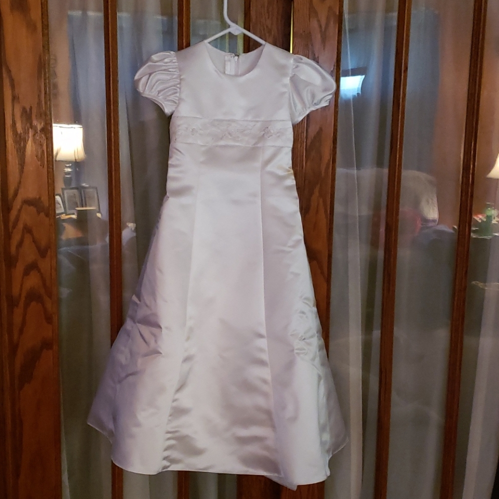 M.A. Satin flower girl dress, white, sz 4, worn on